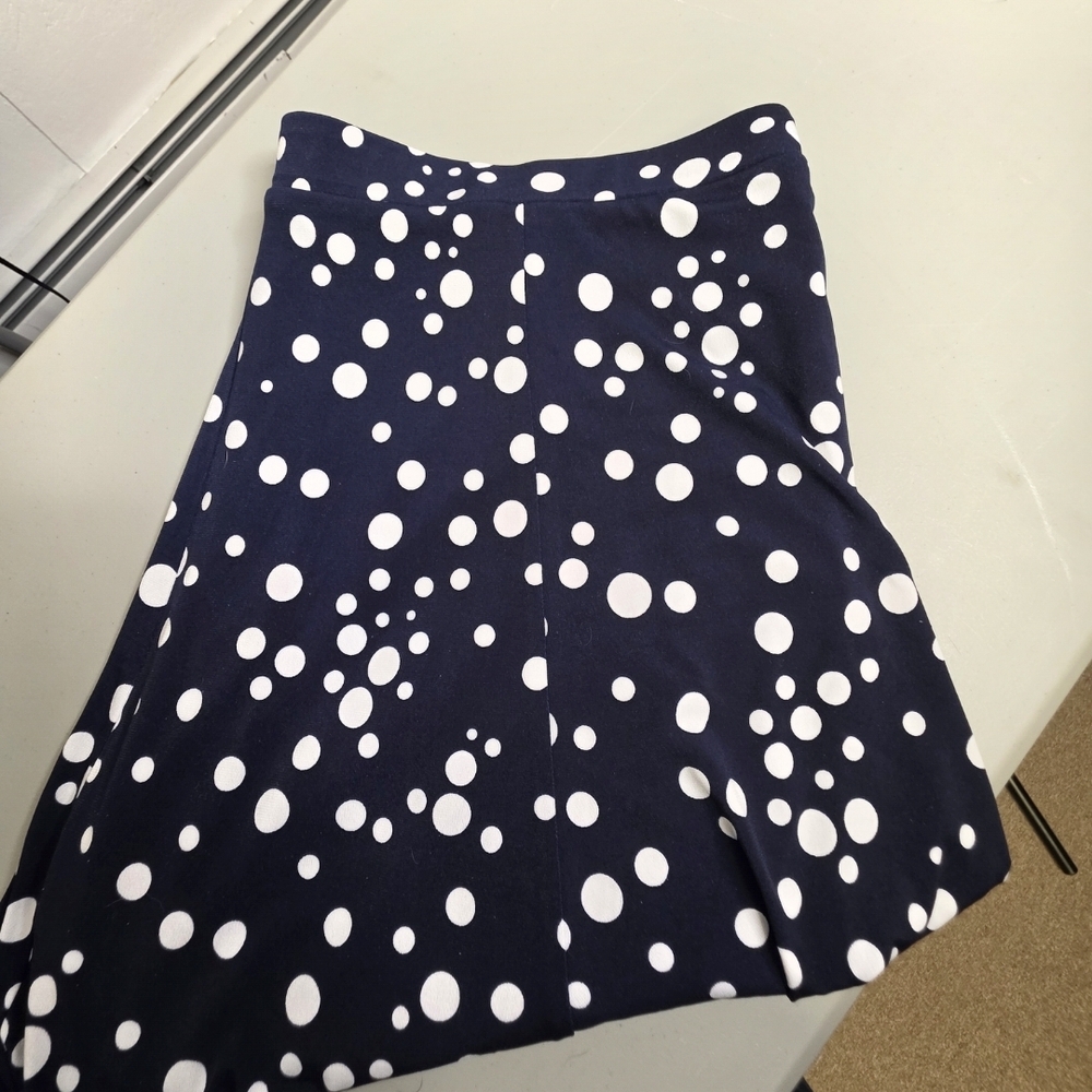 Susan Graver Polka Dot Skort - Picture 2 of 9